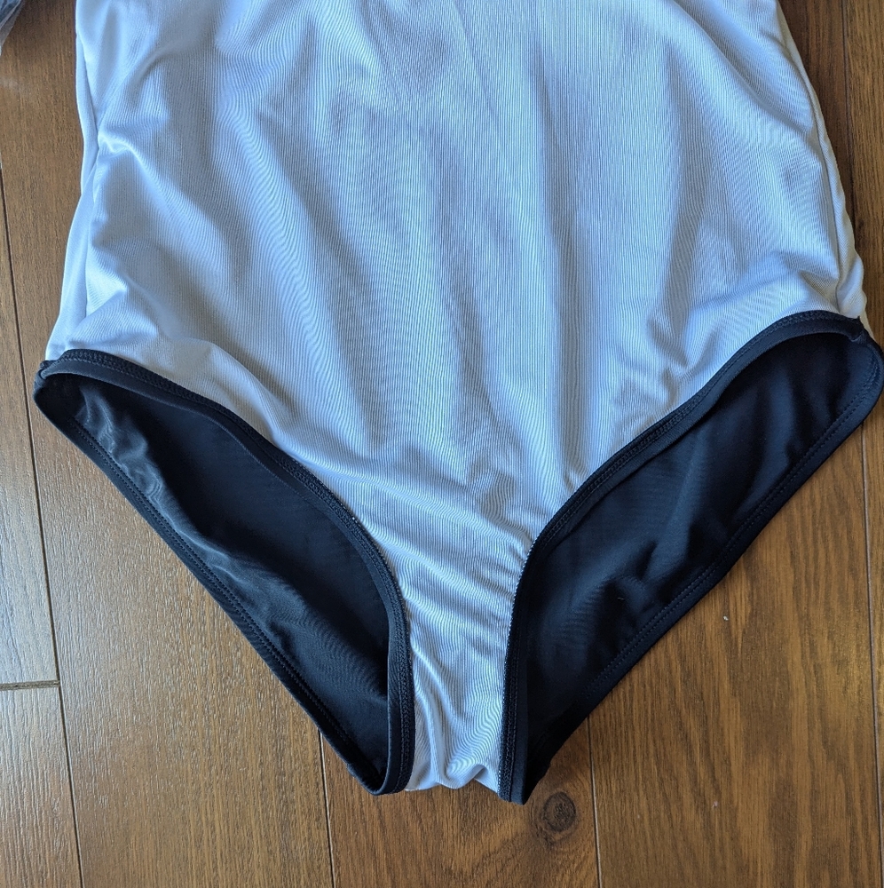 Tommy Hilfiger Full Coverage Colorblock Women's One Piece NWT Multiple Sizes - Picture 10 of 15